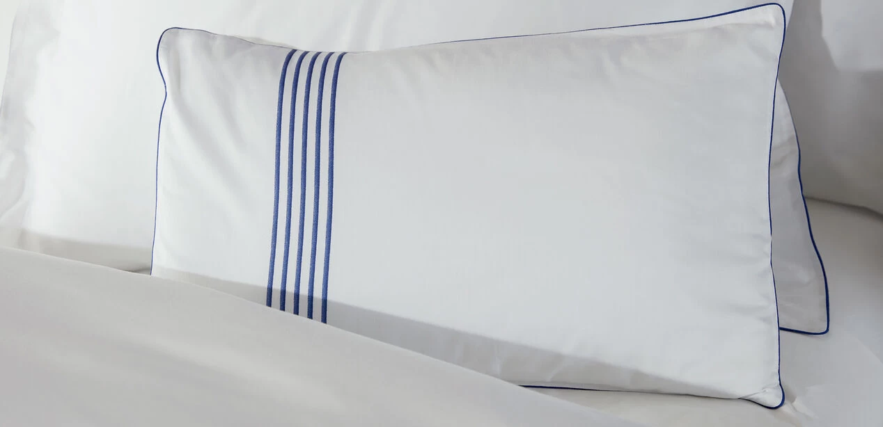 Ensuite Hotel-Style Decorative Pillow